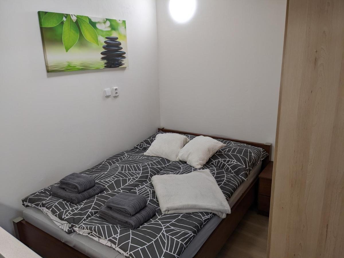Utulne Studio U Marianskeho Udoli V Brne - Lisni Brünn  Kültér fotó